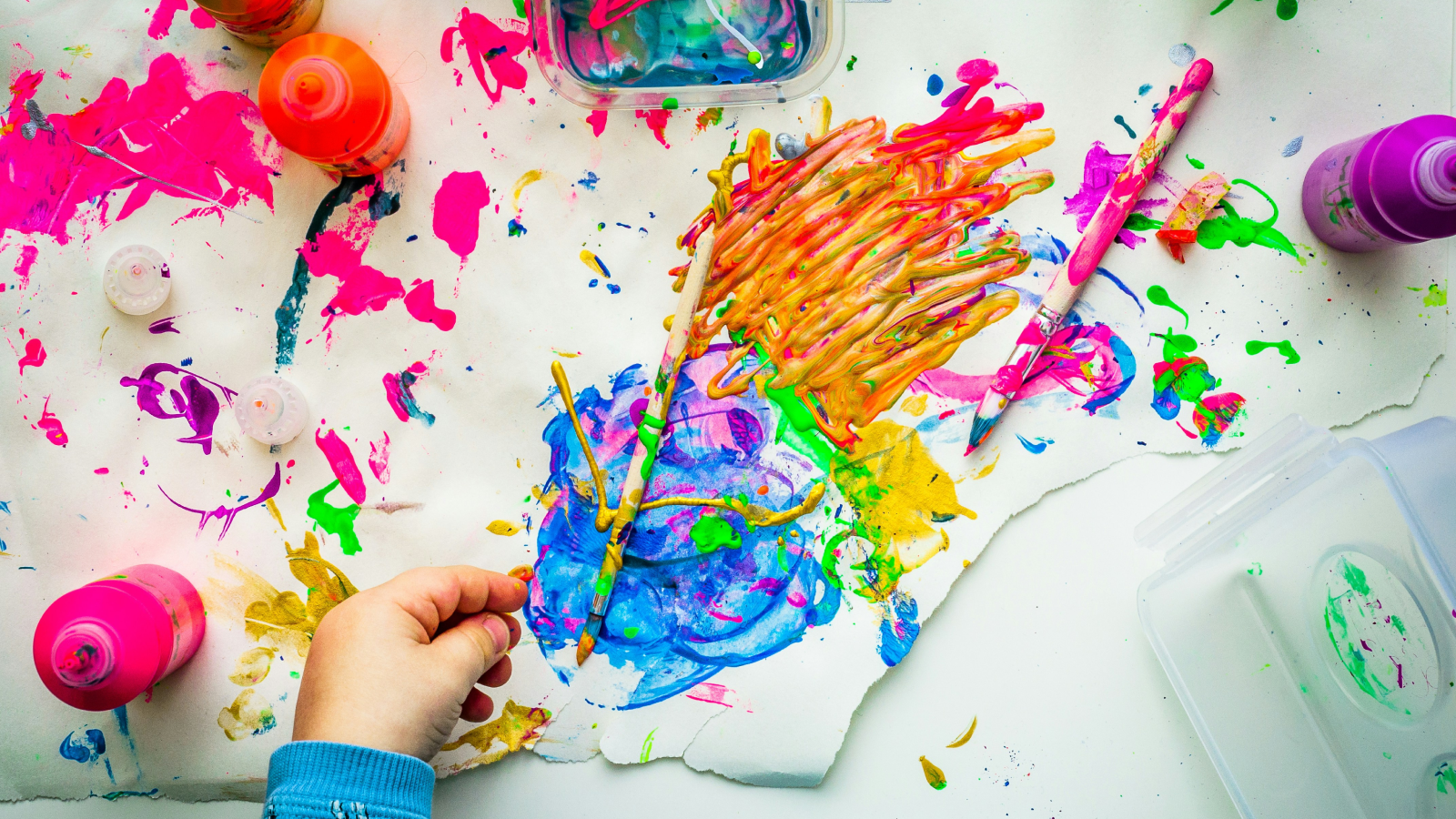 Children taking part in ARTZUID KIDS ART CAMP